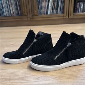 Steve Madden Black and White High-Top Sneakers